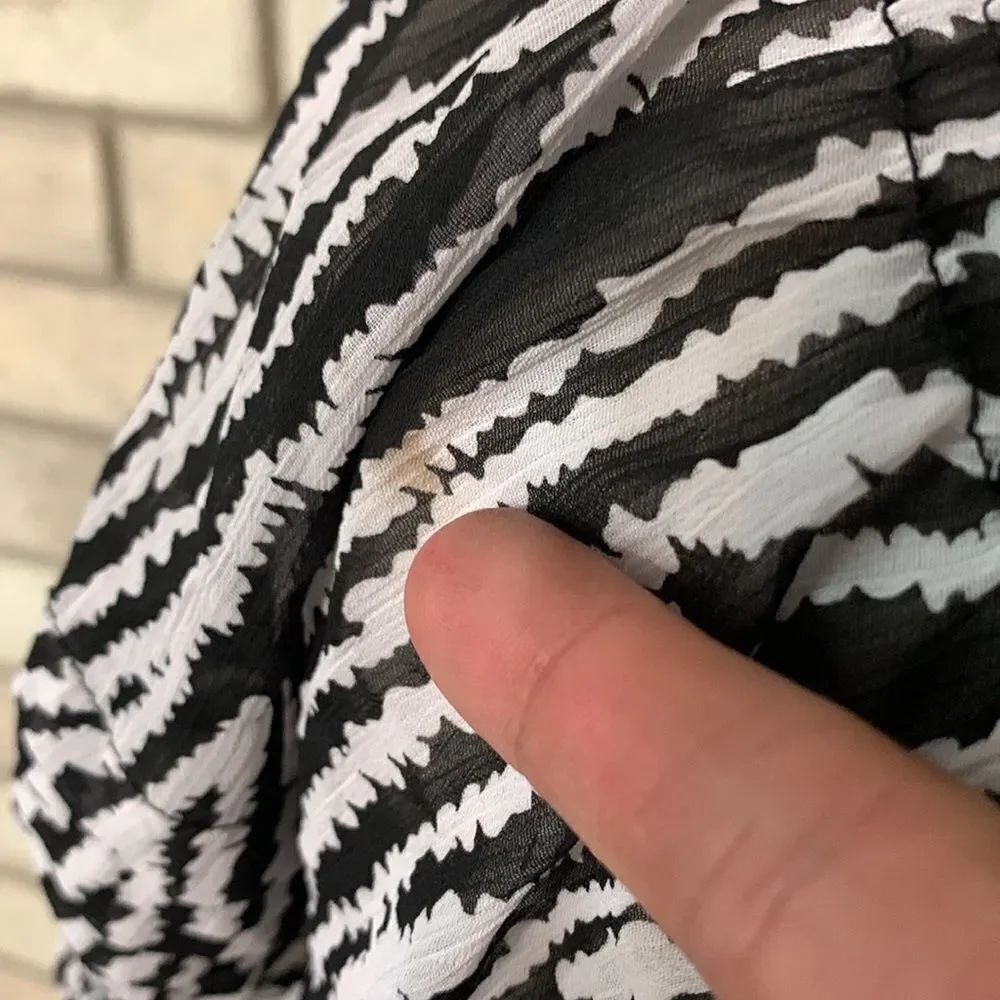 3for$20 blouse medium  - Picture 3 of 4